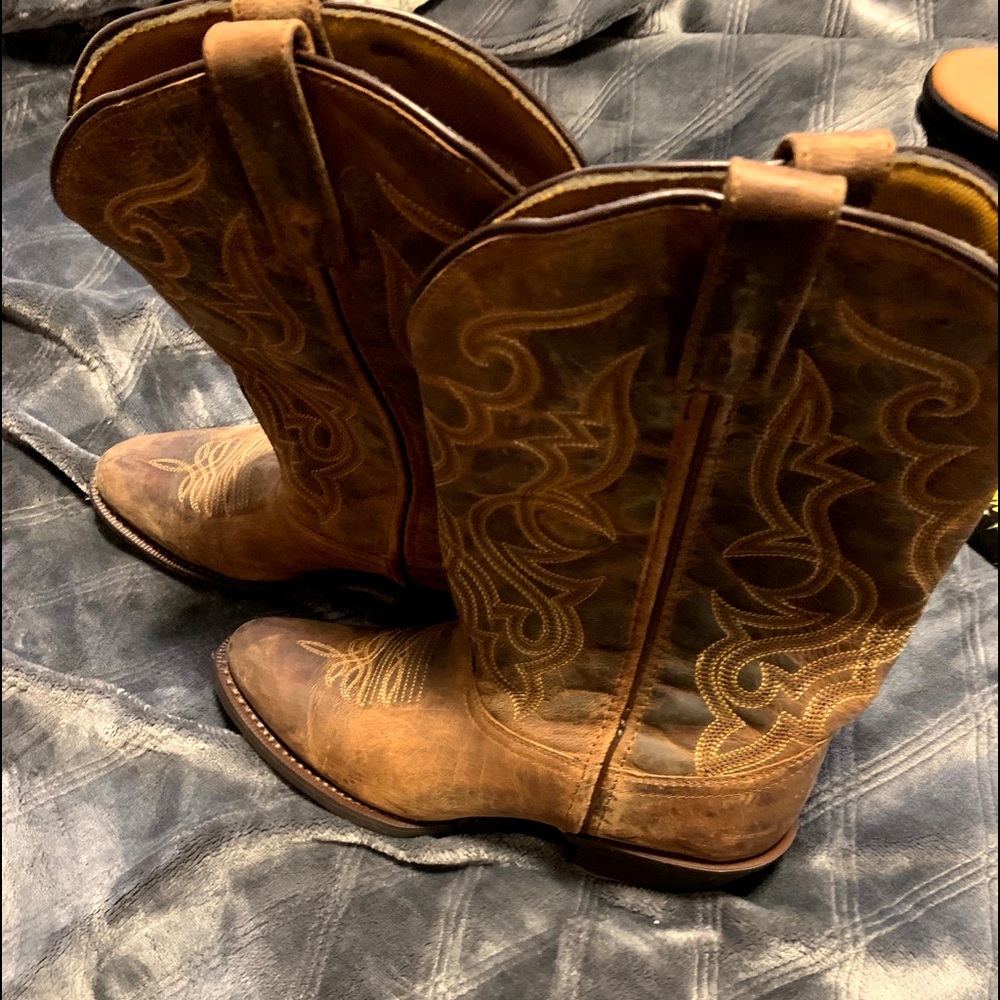 Leather cowgirl boots